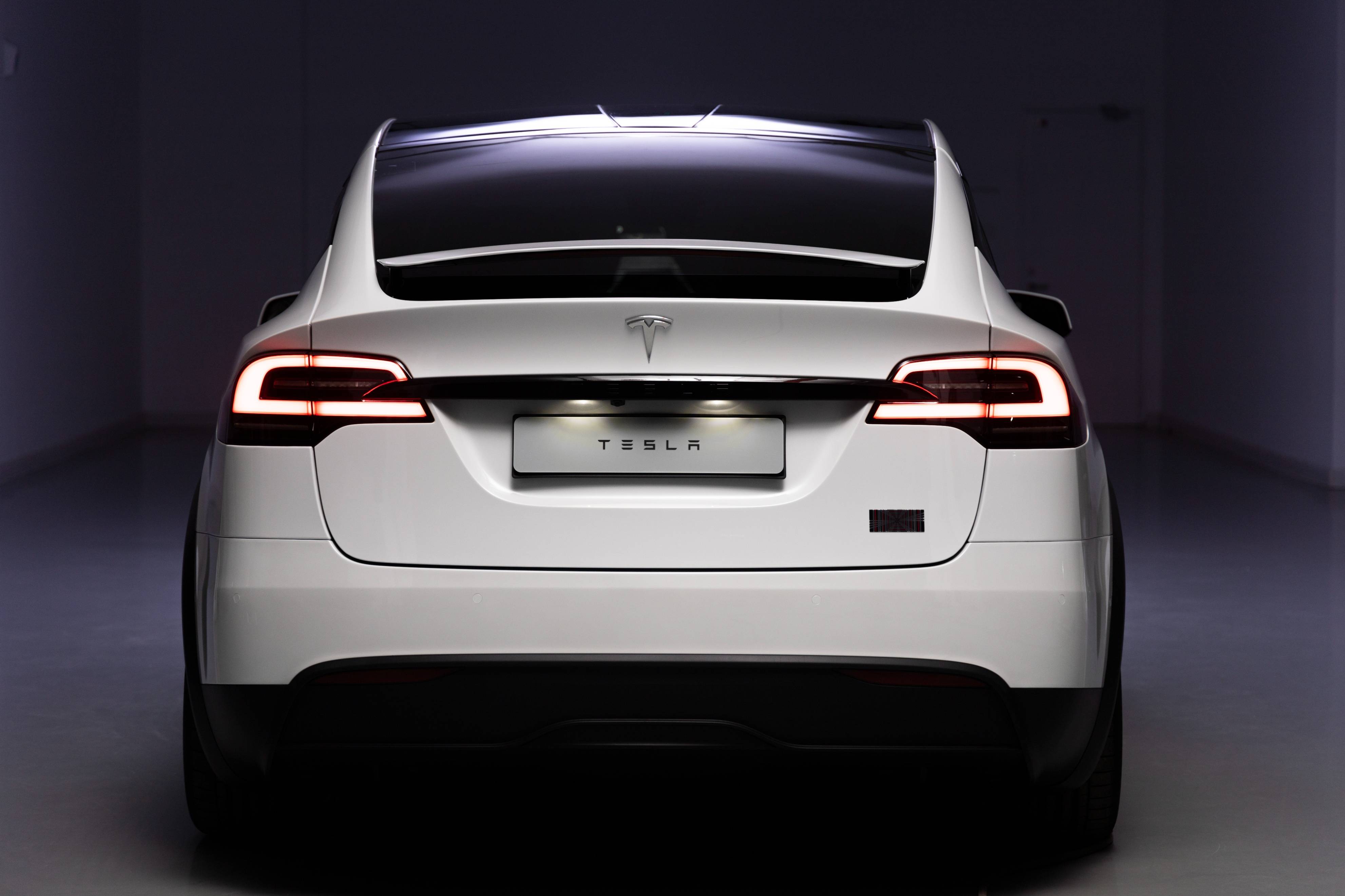 1秒"破百",特斯拉model s/x plaid实拍_搜狐汽车_搜狐网