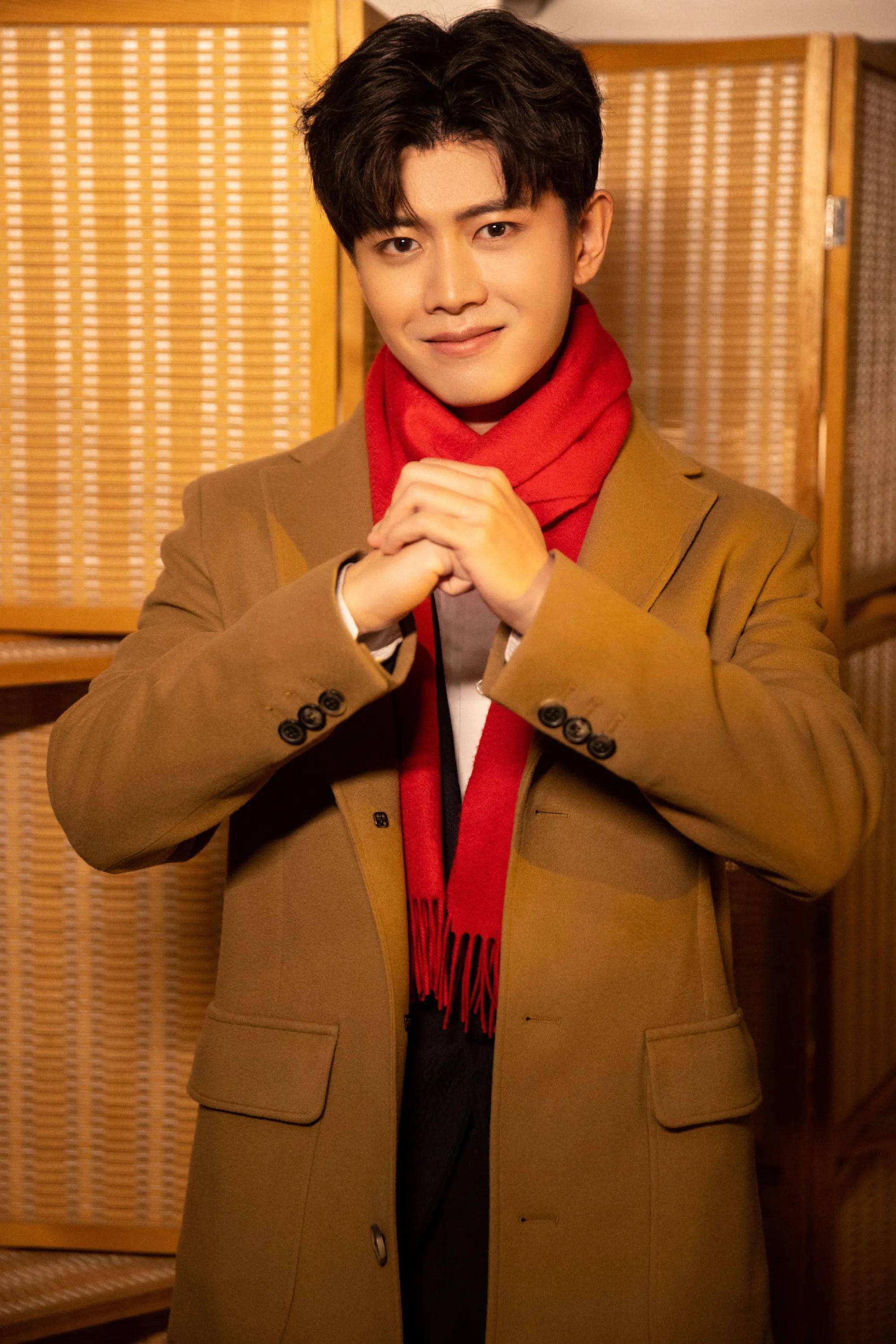 任嘉伦再现淘宝olay出镜间,回忆互动爆料惊喜齐上线!_哥哥_头套_小品