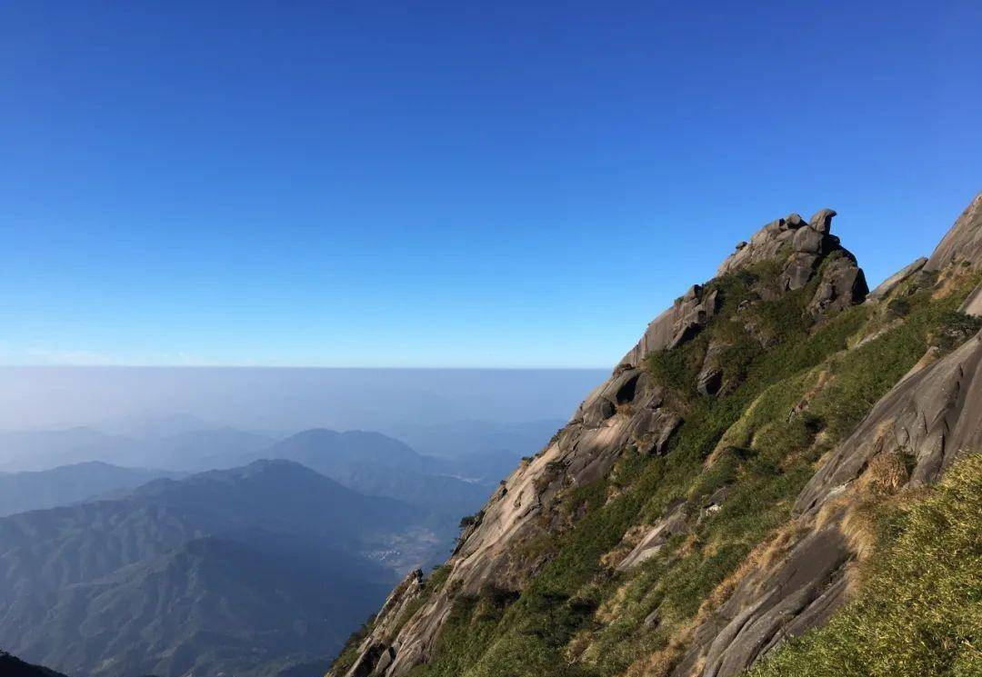 军峰山山顶图片