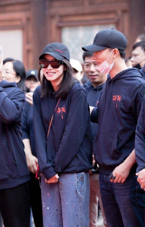 除了在制作上用心良苦外,剧组也请到黄轩,宋茜,王一博和宋轶等实力