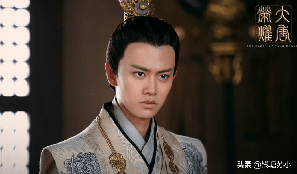 钱塘小苏说说《锦衣之下》(12)任嘉伦为何被事业历史粉如此欣赏_人物