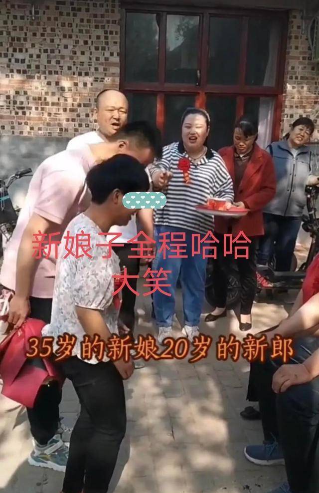 李诞老婆黑尾酱事件_李诞酒吧事件怎么回事_周一围李诞酒吧事件