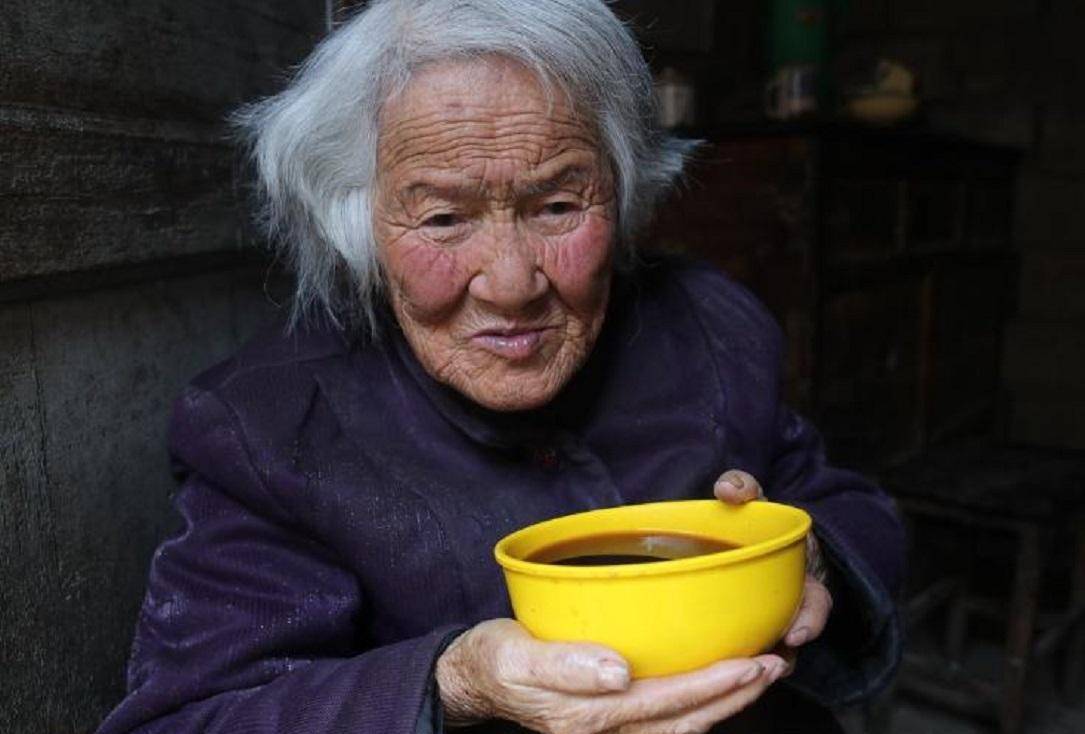 生前不愿上户口,结果一张照片,暴露其真实身份_水崎_王玉兰_生活