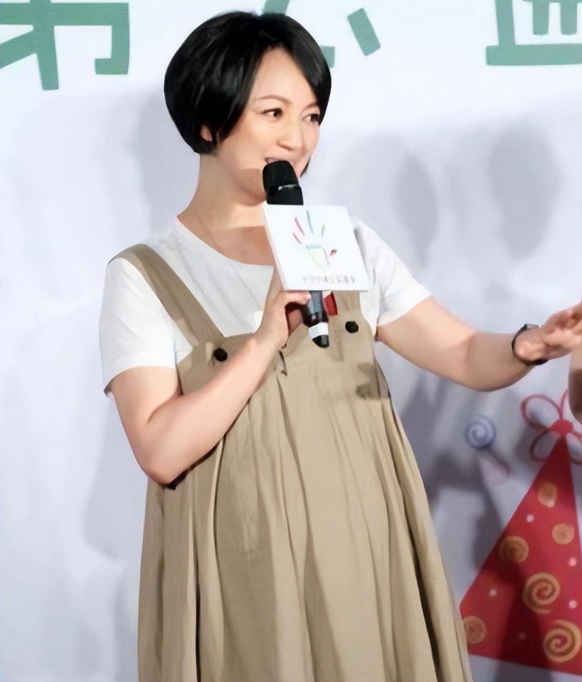 罗海琼:37岁嫁入豪门,42岁高龄生二胎,如今两个女儿成她骄傲_舞蹈