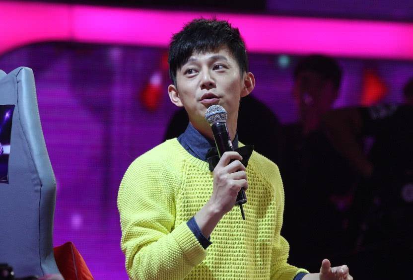 44岁何炅打破吉尼斯世界纪录,全球无人敢挑战,网友:佩服_什么_明星