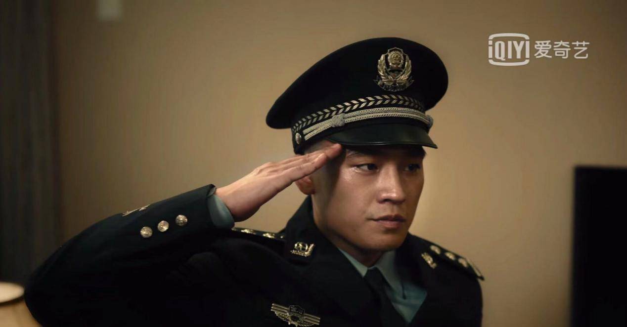 《黑白禁区》欧豪打戏精彩,我却被剧情频频戳中泪点_天雷_观众_犯罪