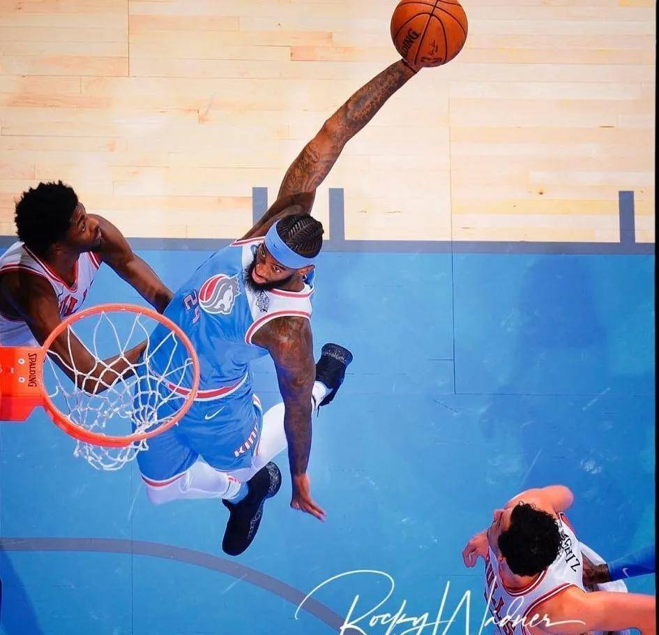 辽篮大外援——贾卡尔.桑普森暴力美学!