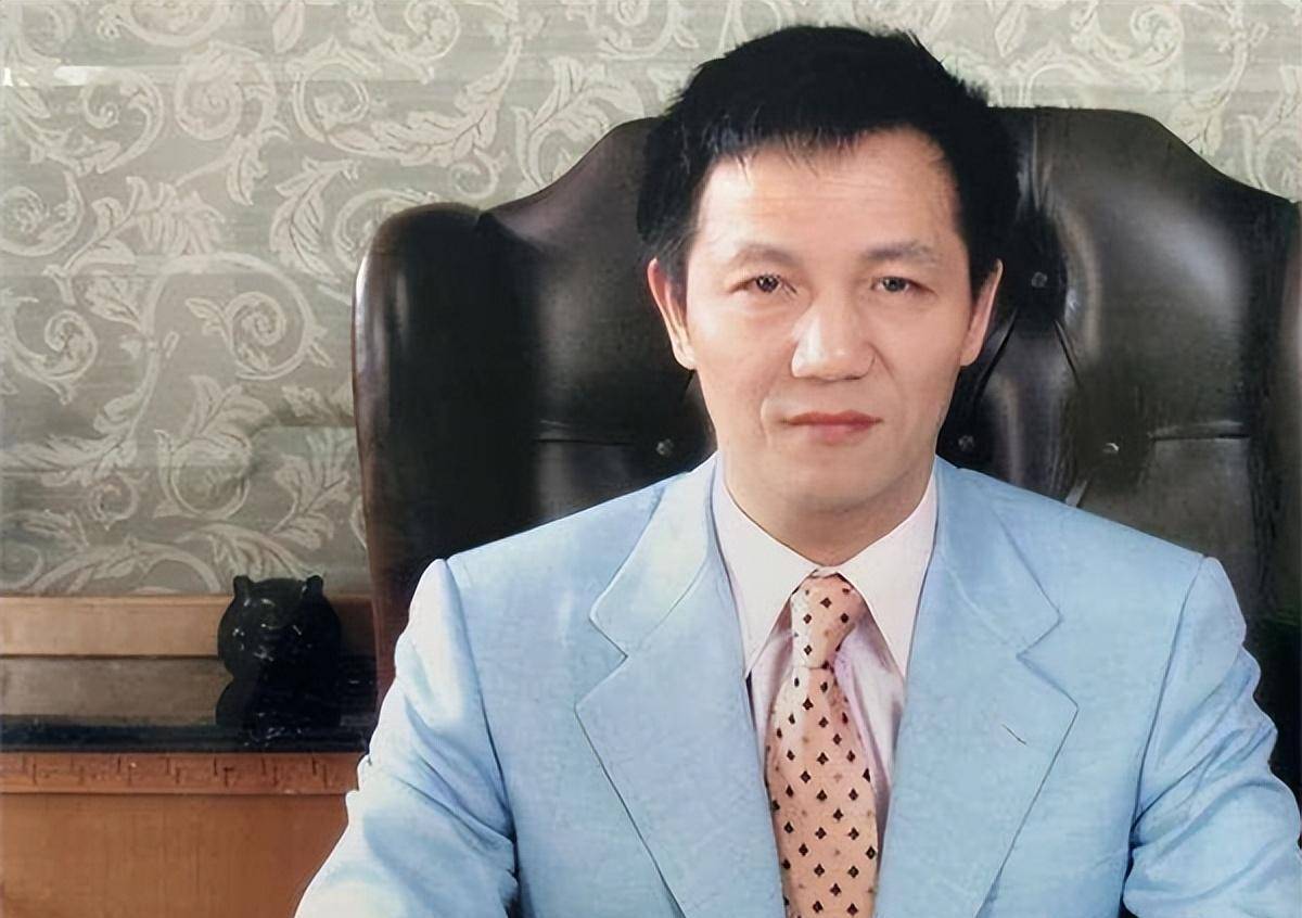 周正毅:入狱后嫌太热,给牢房安空调,服刑16年,竟赚30亿