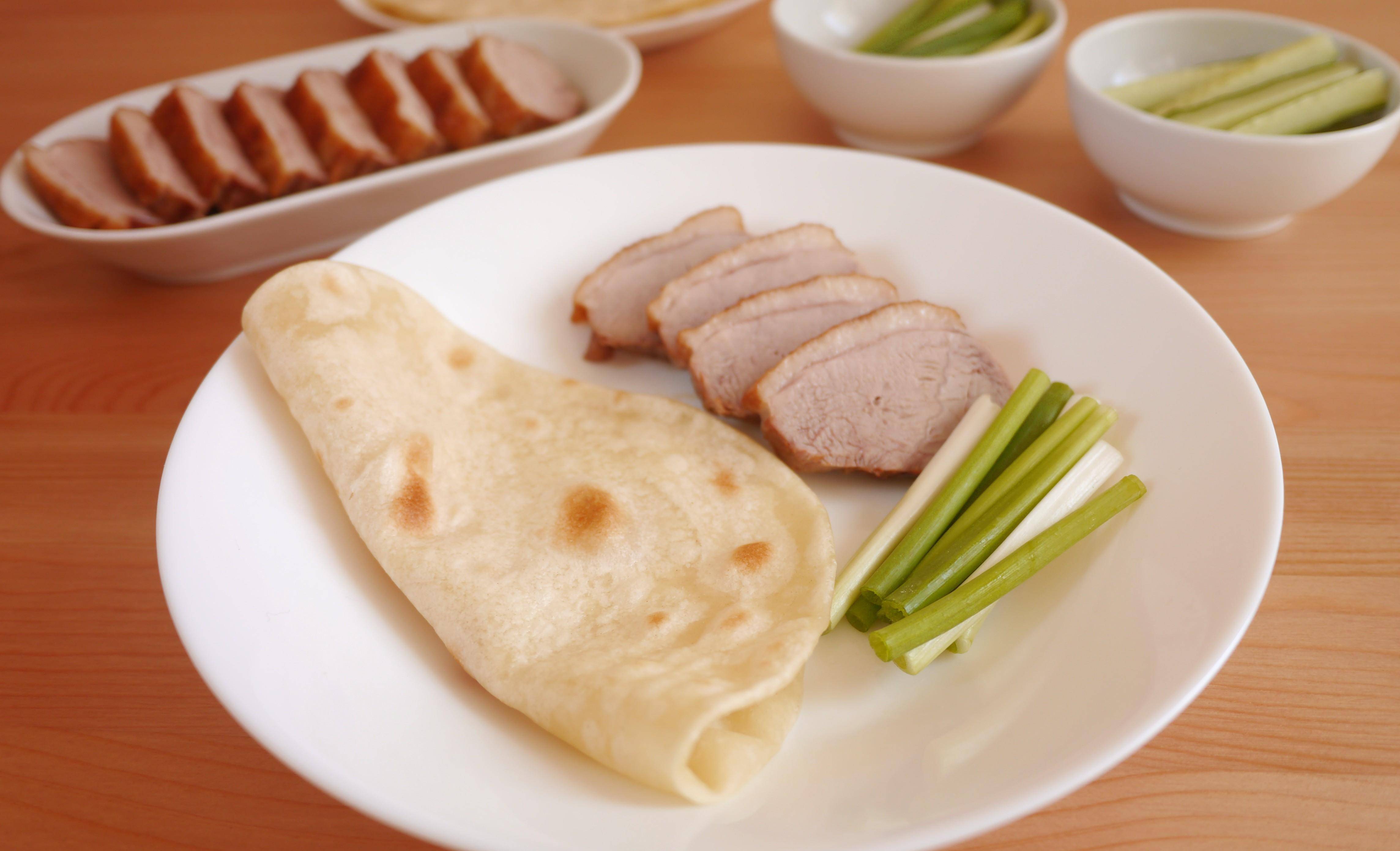 想吃卷饼自己搞定,在家做出超好吃的鸭肉卷饼,一口下去太满足_面团_小