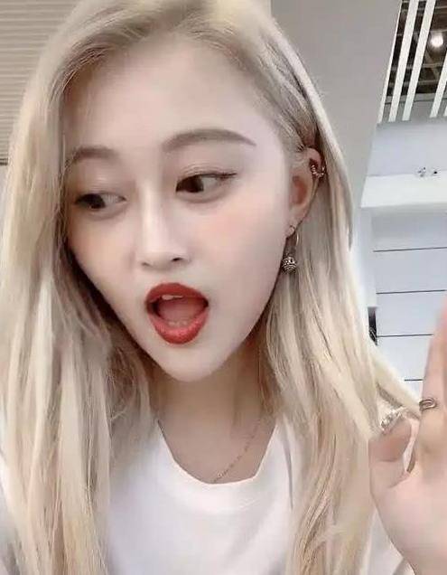 童年女神心梗猝死,年仅25岁,竟是我们熟悉的她_孙侨潞_生活_明星