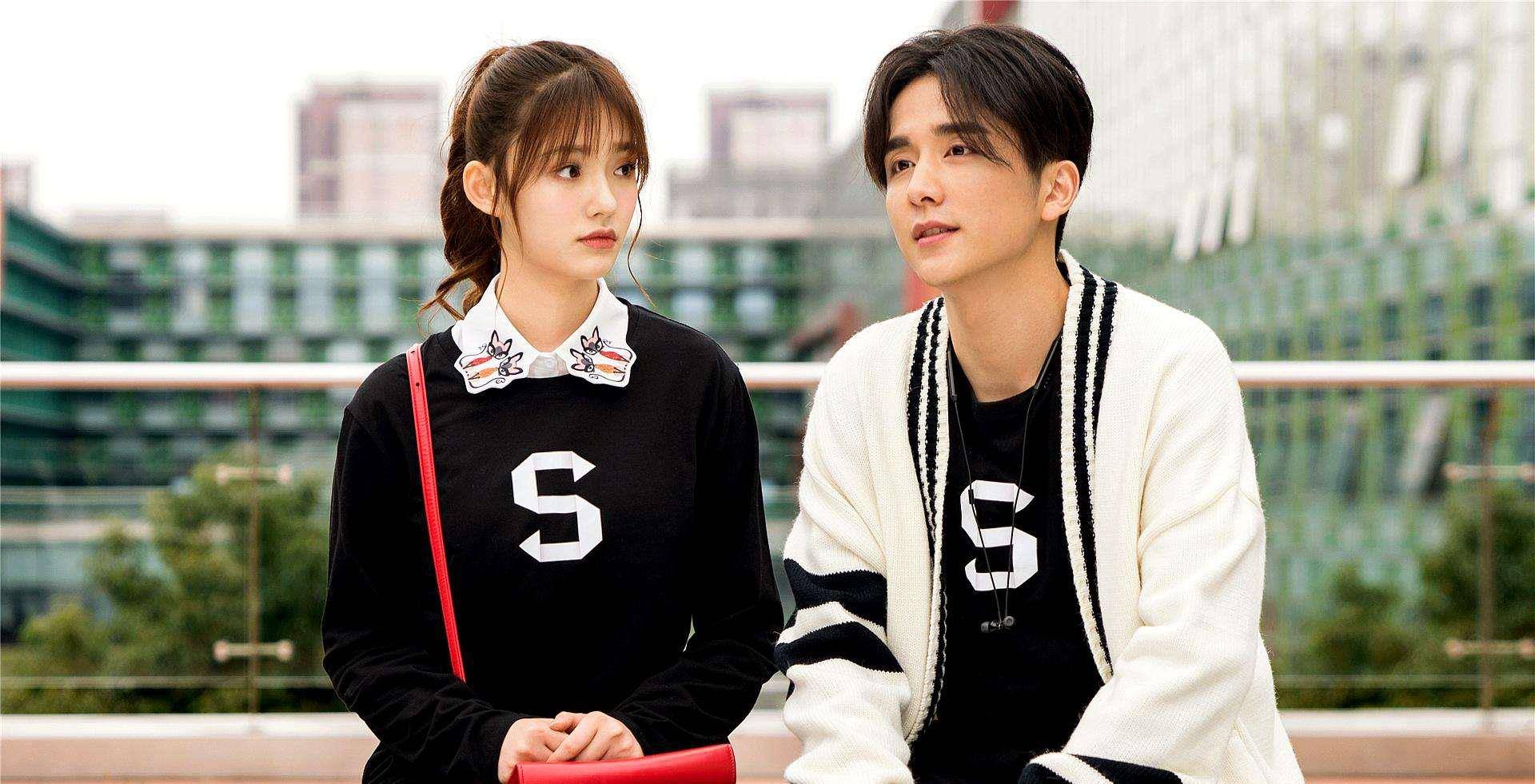 10月13号,由林允和张新成主演的青春励志剧《蜗牛与黄鹂鸟》,在非常糊