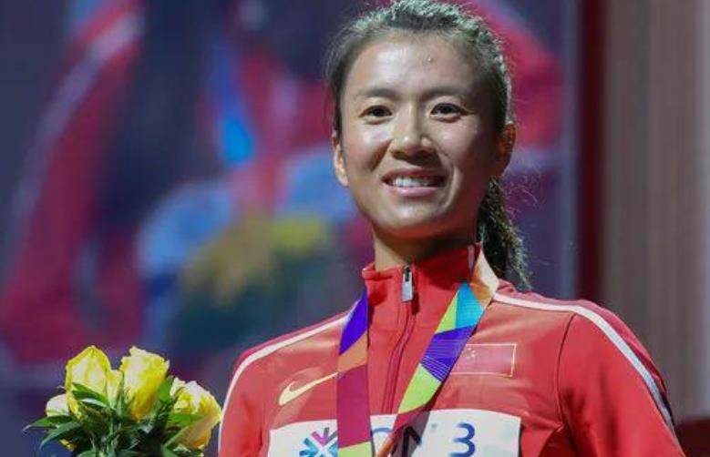 "妈妈运动员"刘虹:产后复出,断母乳,减肥,34岁再拿东奥铜牌_竞走_比赛