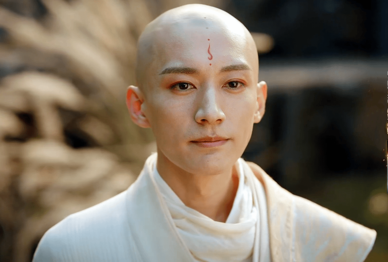 不过无心虽然失去了意识,却阴差阳错, 将叶鼎之的绝学无法无相功修炼