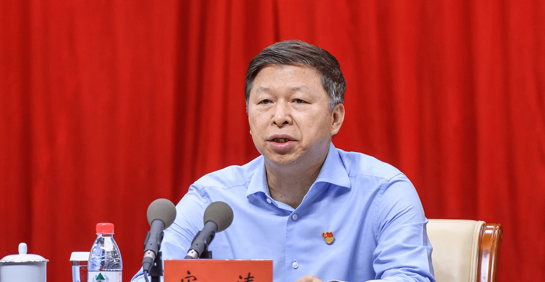 宋涛强调,大陆将继续推进两岸各个领域,各行业之间的交流合作,始终