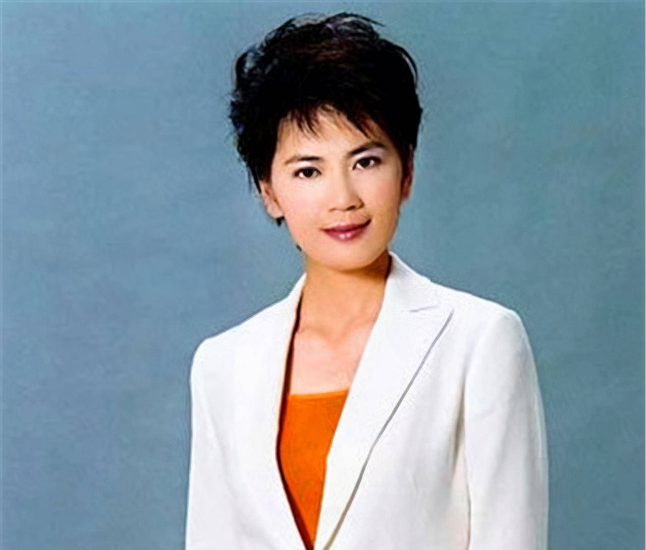 沈冰:主持间几乎0失误,却在事业巅峰入狱,步步沉沦野心的沼泽