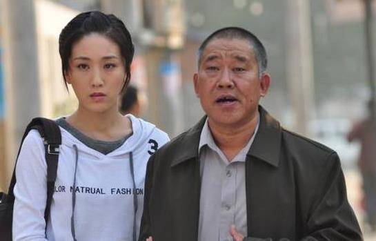 优秀演员杜旭东:靠脸接戏,妻子貌美如花为何会看上他?