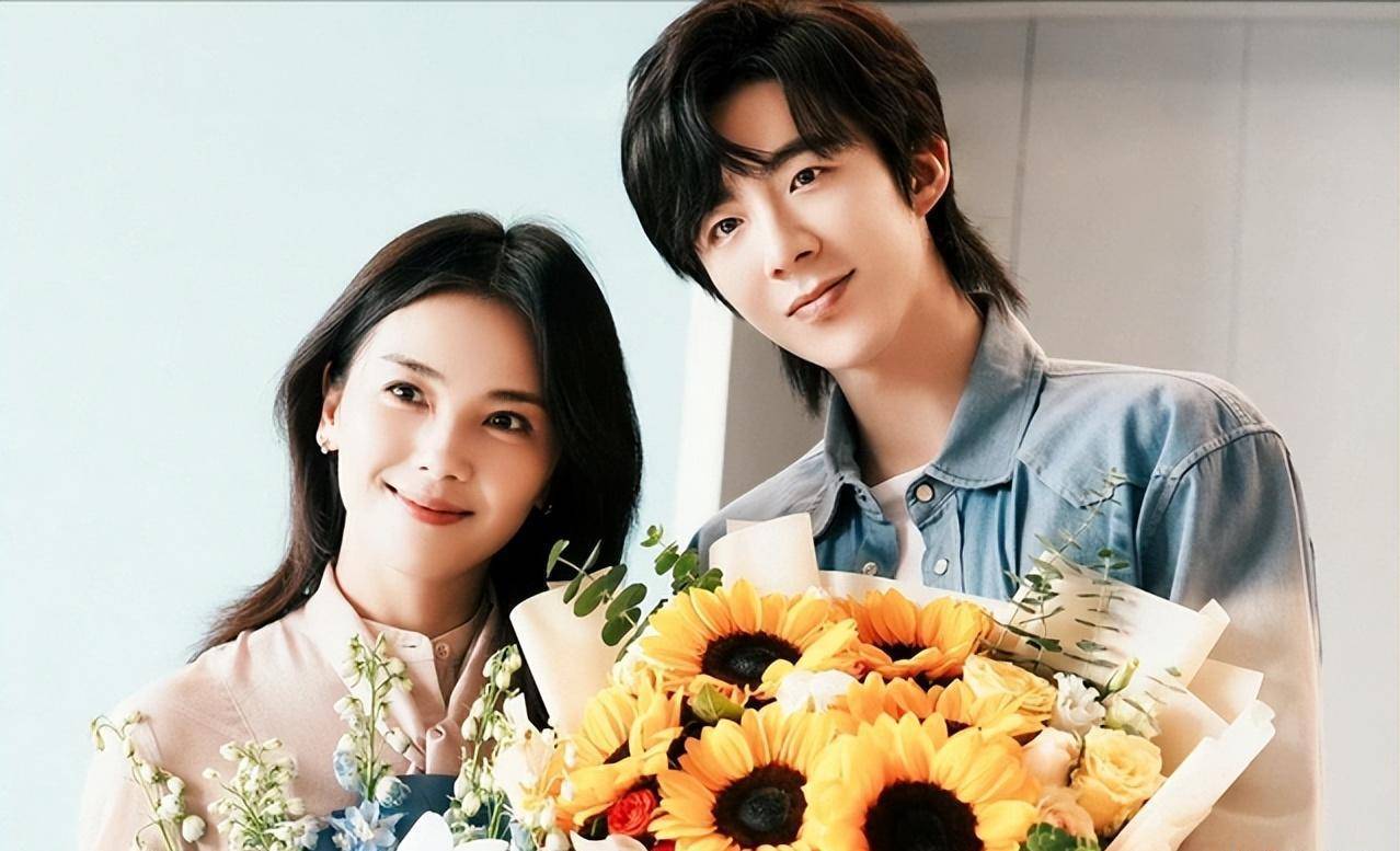 刘涛刘宇宁演姐弟恋,相拥漫步遭吐槽:只看到母子情深_网友_年龄_感觉