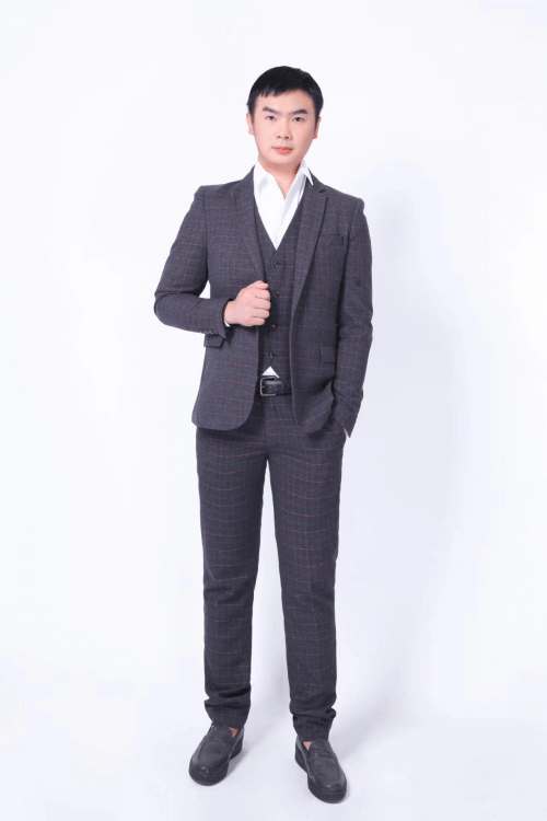 模特谢广坤:签约电商拍摄新挑战_谢正_武汉_表演