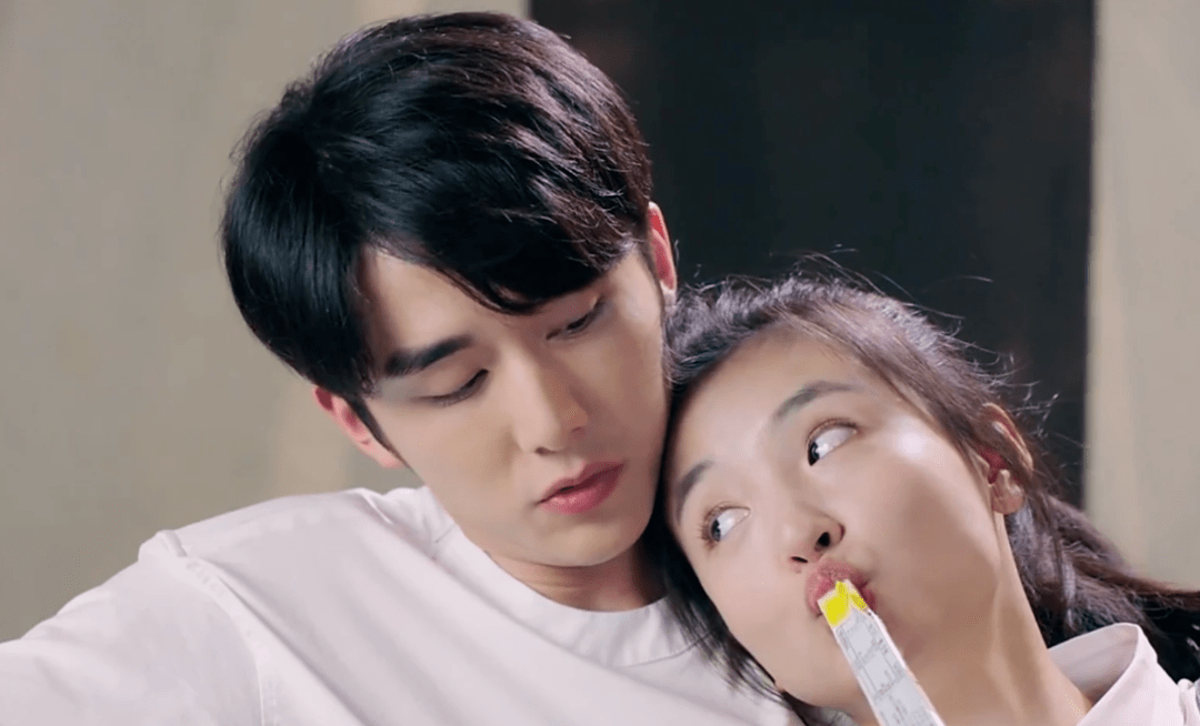 《冰糖炖雪梨》,搭档郑业成主演《幻唐盛夜》,搭档张鲁一主演《这个