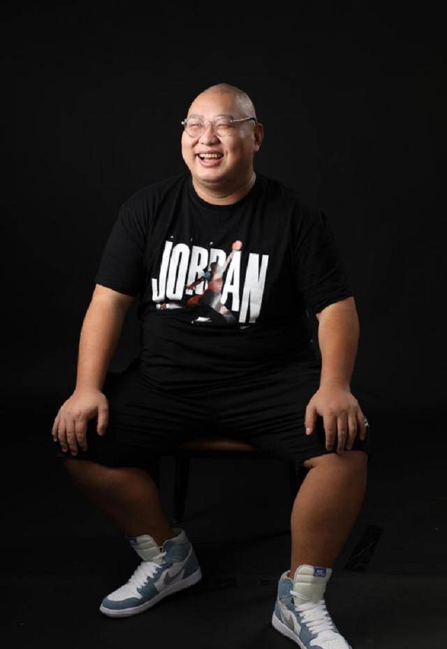 "南京胖哥"见义勇为,身中三刀丧失肛门功能,新年愿望令人感动_歹徒