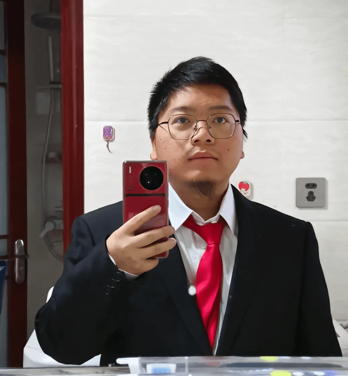 疆域阿力木当选政协委员,曾合拍视频的惠然深陷漩涡_网友_直播_网络