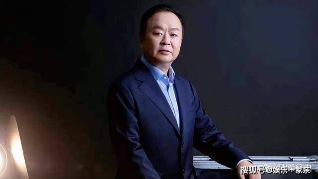 《破晓东方》播出以来,就引发了网上热议,一少部分是大唱赞歌作正面