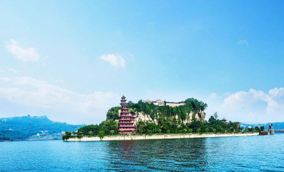 比如"宝石寨,烽烟三国"等,都是这里的景区
