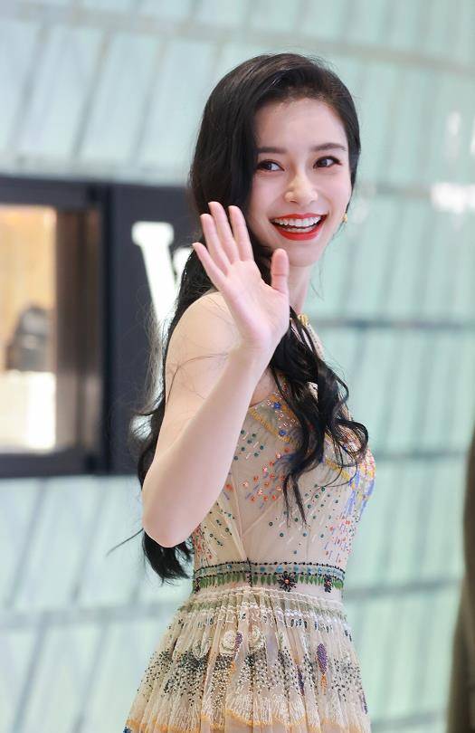 67baby袁冰妍同框比美,一个耐看型,一个美得很有攻击性_风格_气质