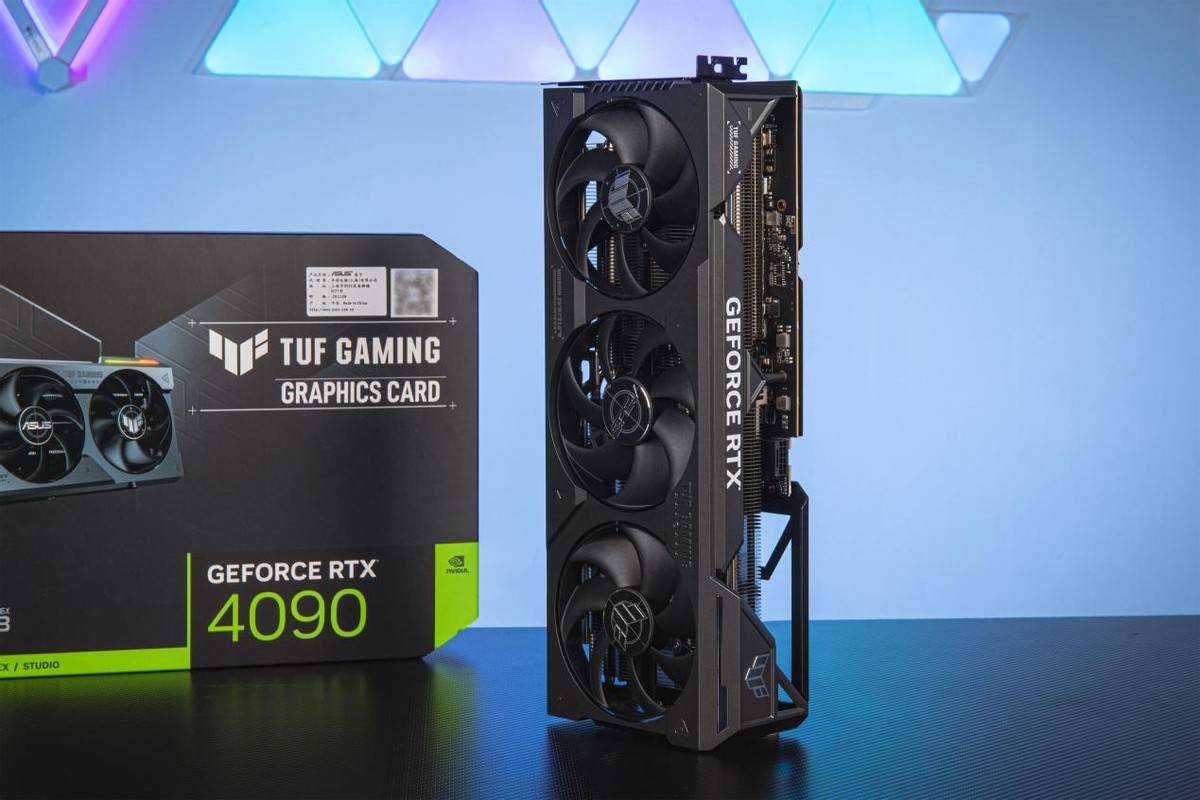 2023的4K游戏天花板，华硕TUF 4090显卡评测