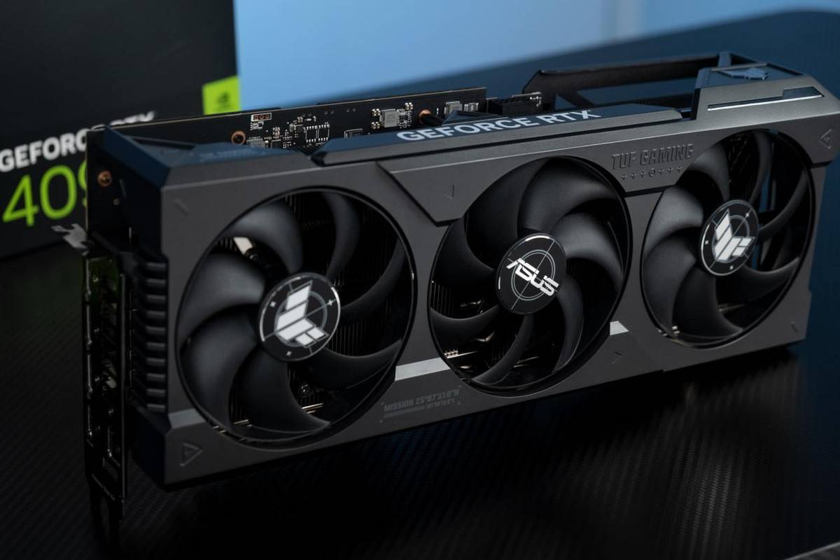 2023的4K游戏天花板，华硕TUF 4090显卡评测