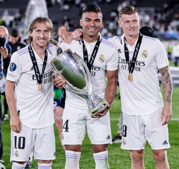 皇马典礼中场共同拿了16冠,巴萨哈白布几冠?_米罗_离开_组合