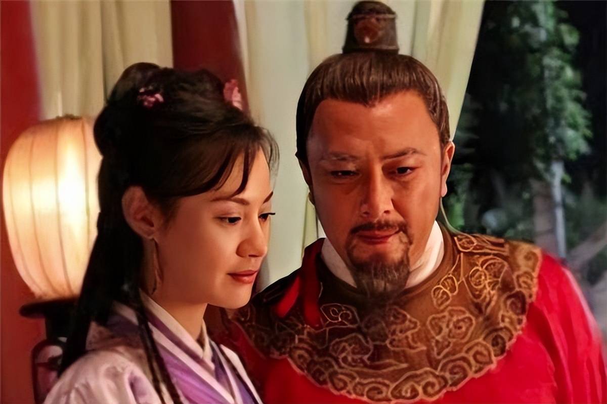 明朝年轻太后拉拢张居正,究竟是为了啥?