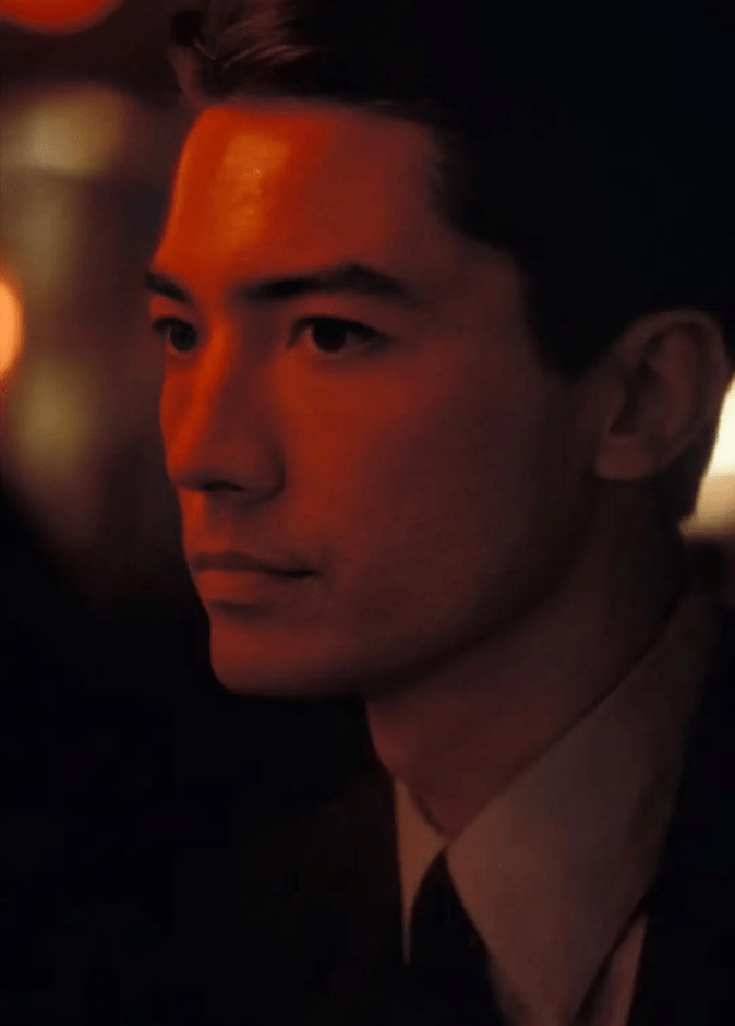 作为在成龙之前,冲击国际影视市场且取得巨大成功的人,尊龙无疑是一个