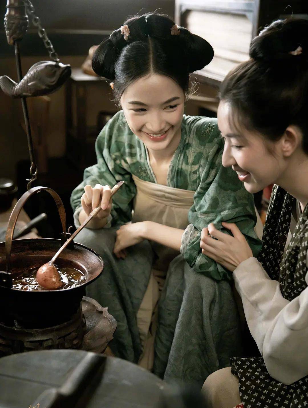 古装双女主剧强势来袭,杨超越特别出演,60 女配令人惊喜_电视剧_演技