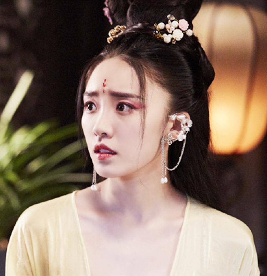 "林有有"张月古装造型曝光,妖娆妩媚似妲己,怪不得许幻山如此着迷