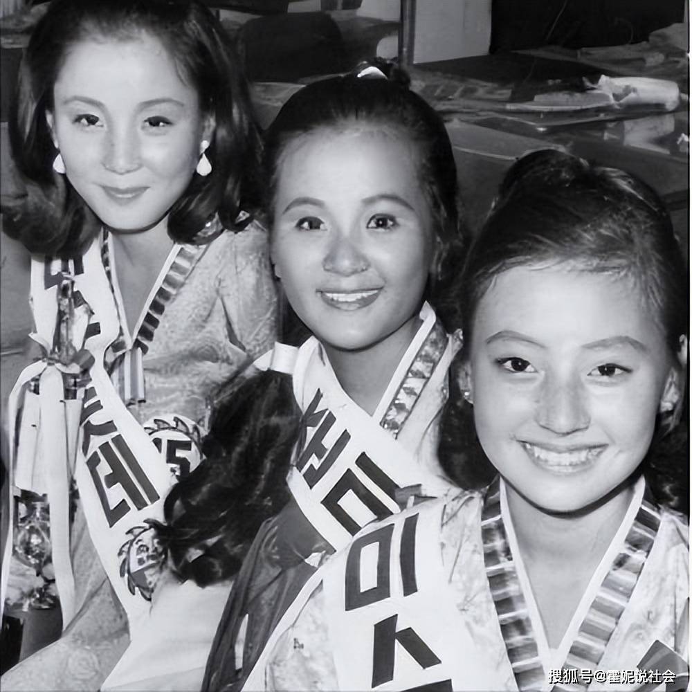 再加上岁月的侵蚀下,重光初子容貌不再,或许她早就明白自己留不住丈夫