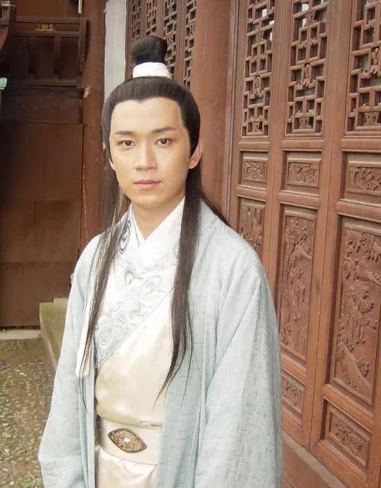 《青蛇》中赵文卓版法海领悟的三个至理,对普通人也大有裨益_欲望