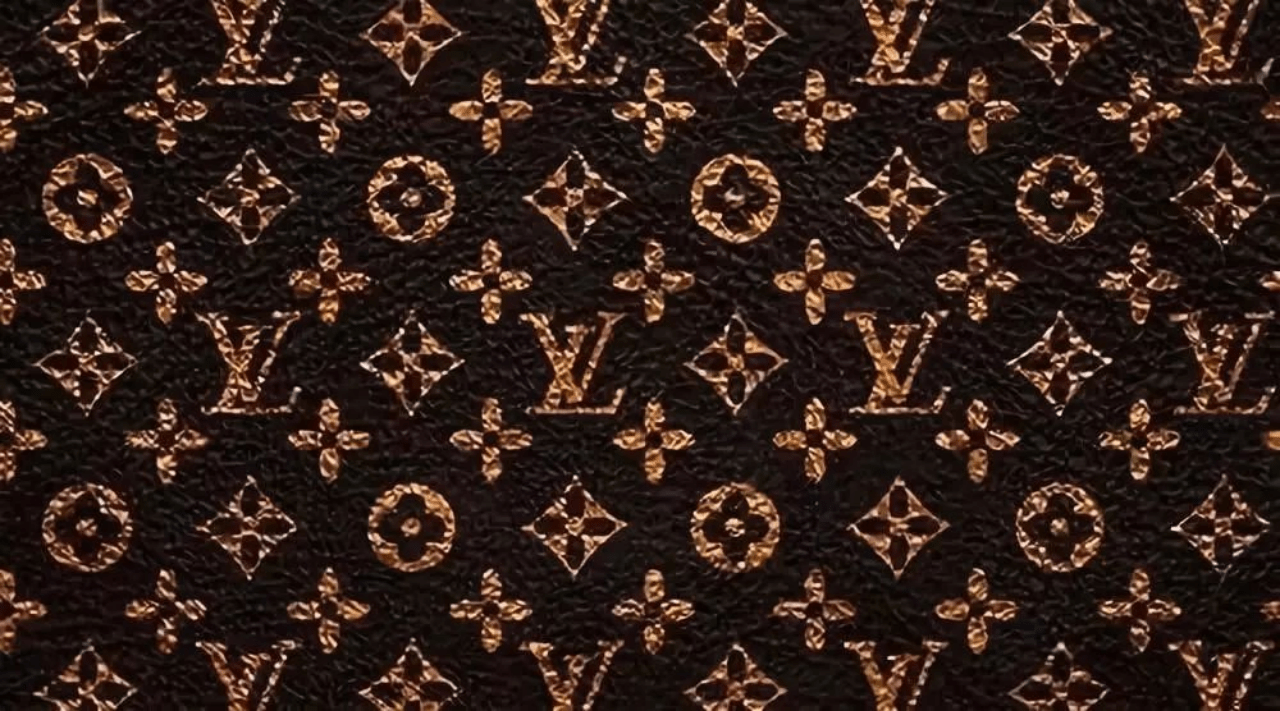 dior 的蓝色cd印花,无一不是monogram战略的广泛运用,高辨识度的图案