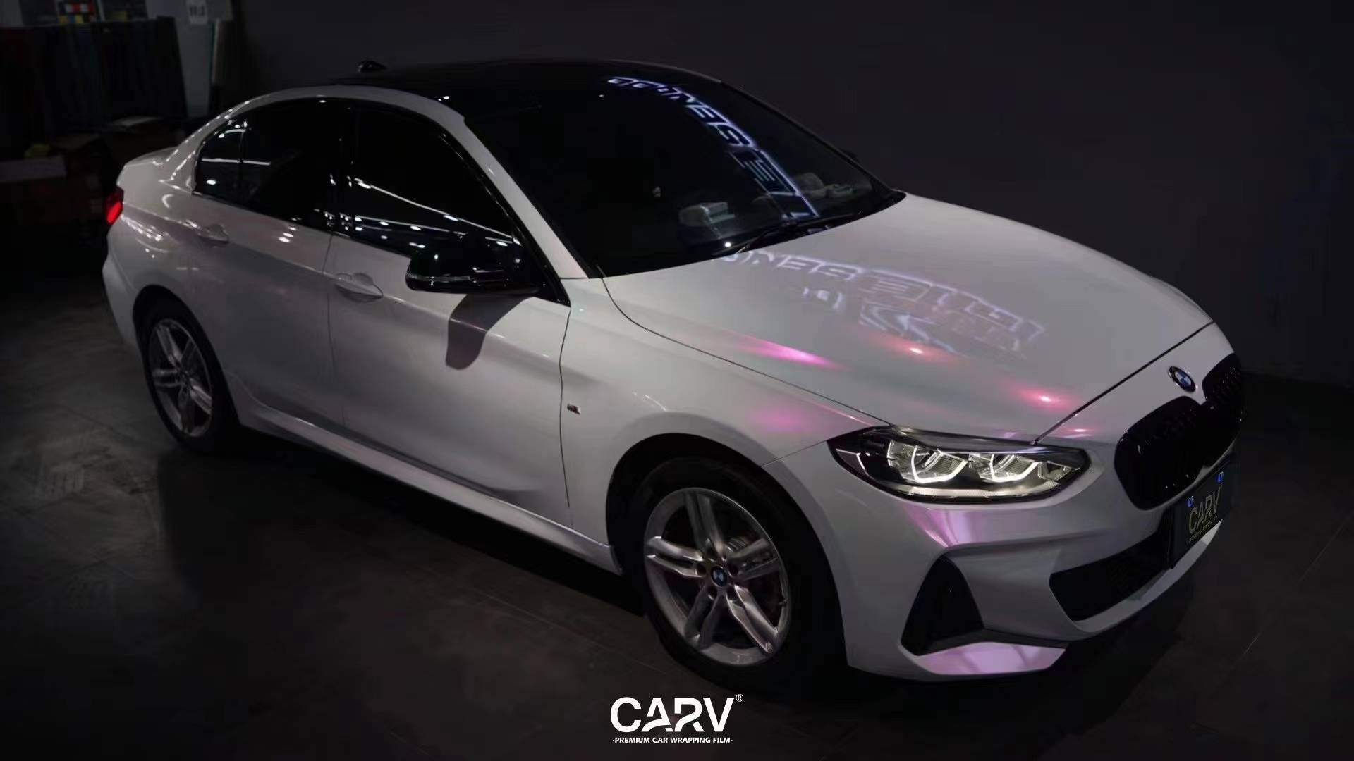 宝马一系卡孚改色膜白金钻石白魅红,氛围感拉满!_搜狐汽车_搜狐网