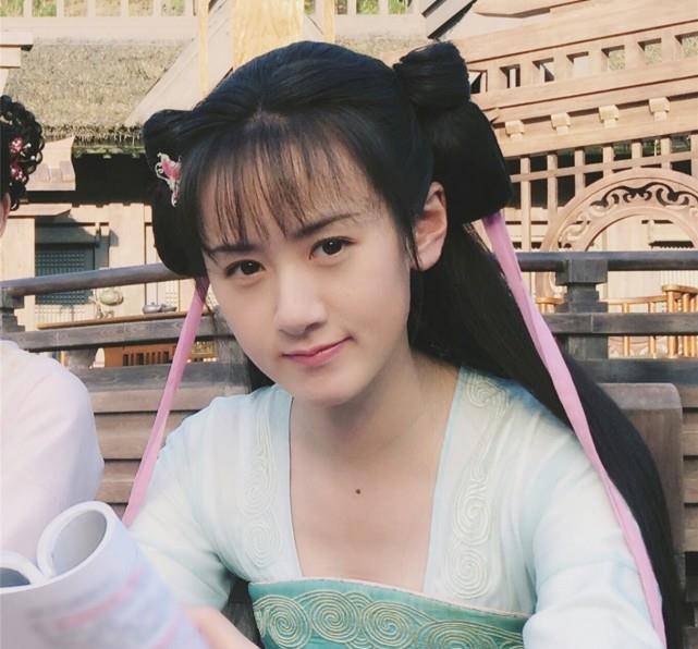 袁冰妍新剧开机照片让人不敢认,时隔6月进组疑似资源降级_网友_作品