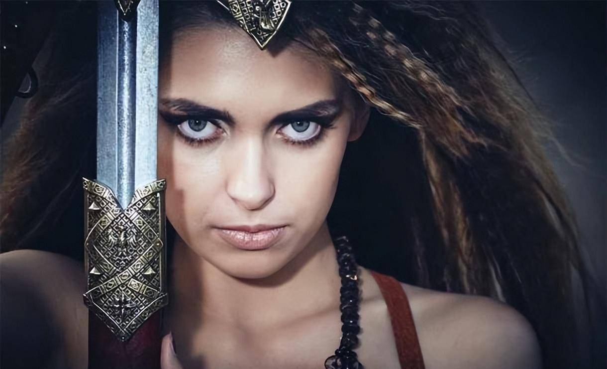 阿特米西亚女王是如何在女性卑微时代中,赢得波斯国王的钦佩的?