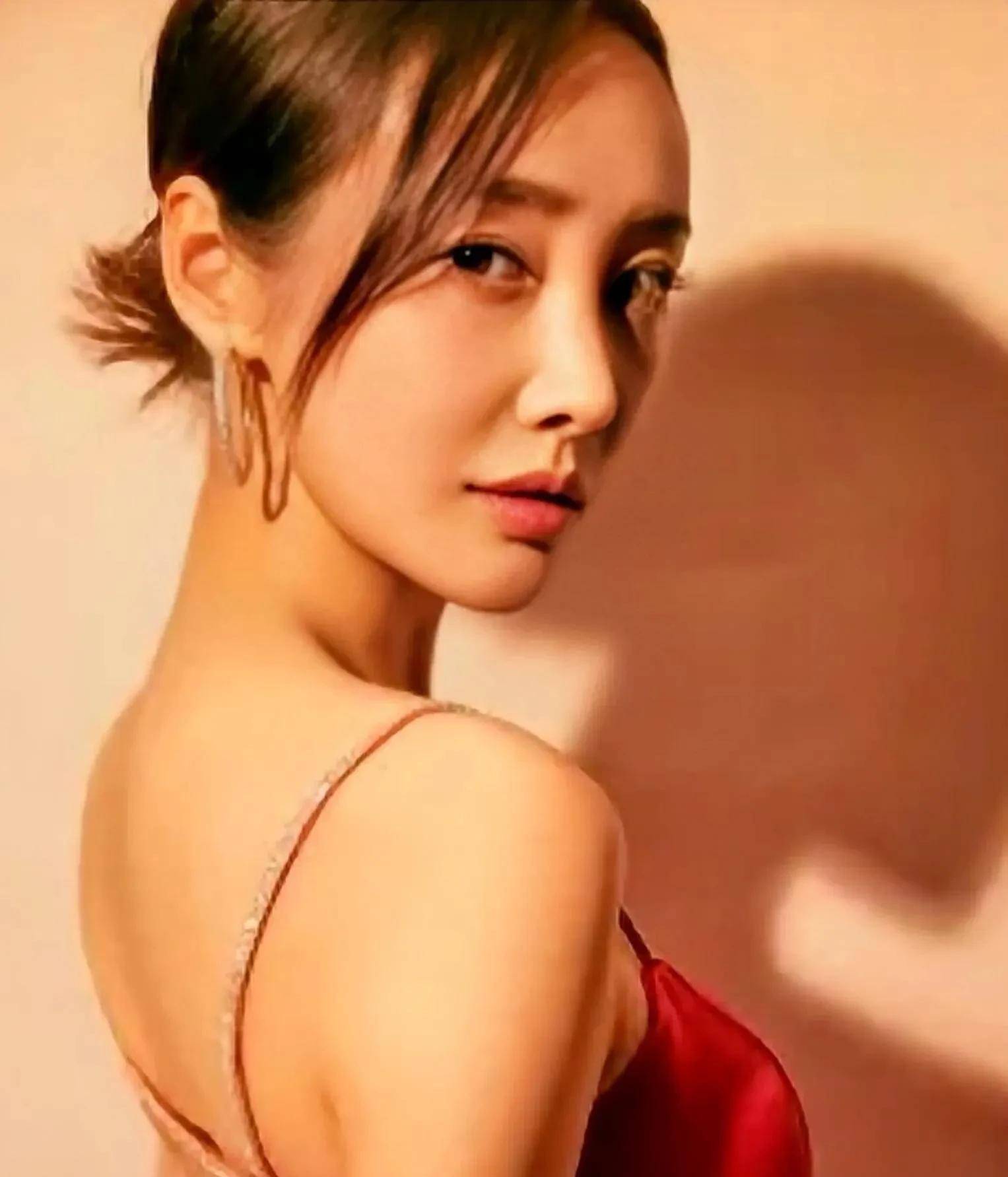 太迷人!_张艺谋_镂空_舞蹈