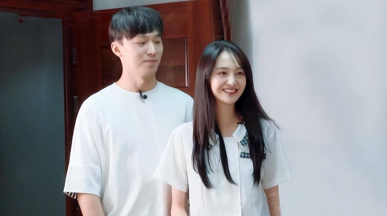 张恒控诉郑爽虐待儿女,郑爽反击:两年了你什么本性还看不出来?