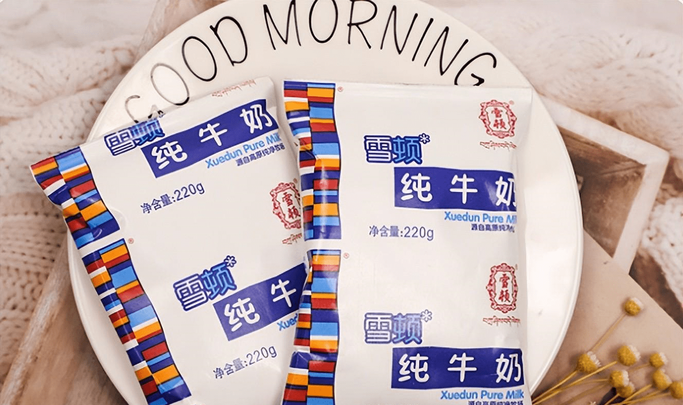 雪顿是甘肃兰州的特产牛奶,它坐拥青藏高原的天然牧场,专享海拔3200