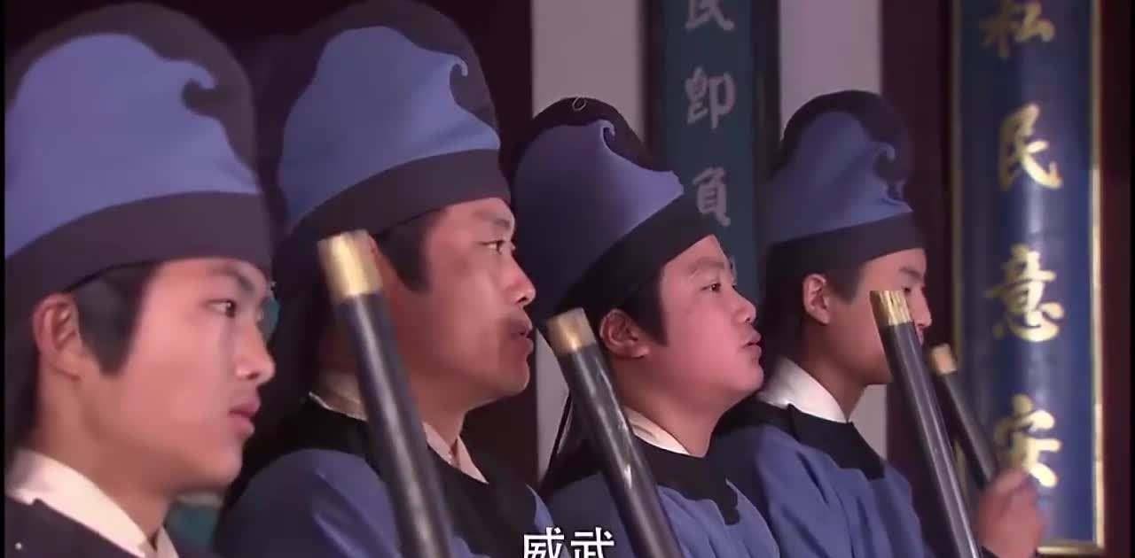 穿越成为衙门捕快林凡