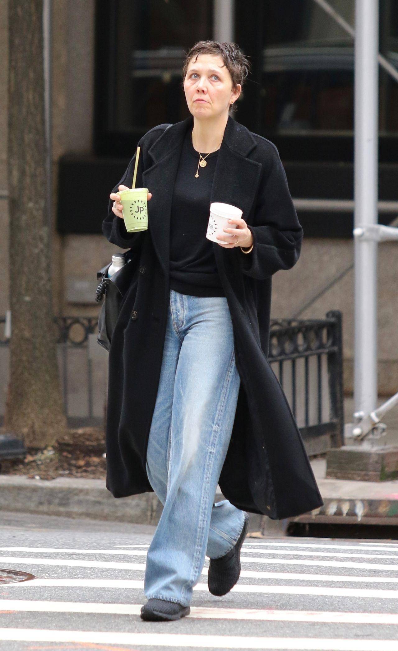 menounos)在洛杉矶街头女星凯尔·理查兹(kyle richards)在阿斯彭街头