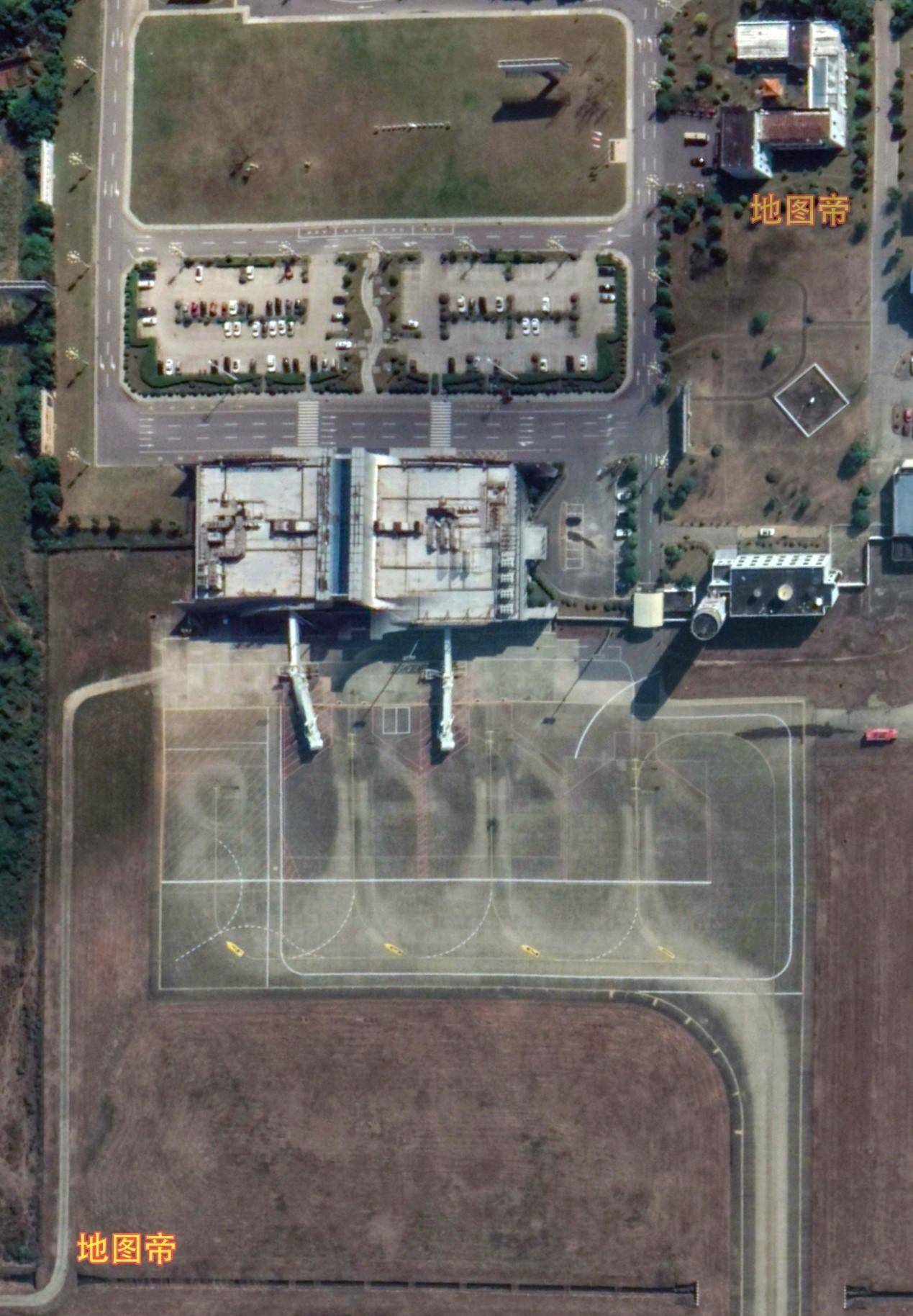 航拍景德镇罗家机场,距离市中心太近了,约5公里_江西省_旅客_中国