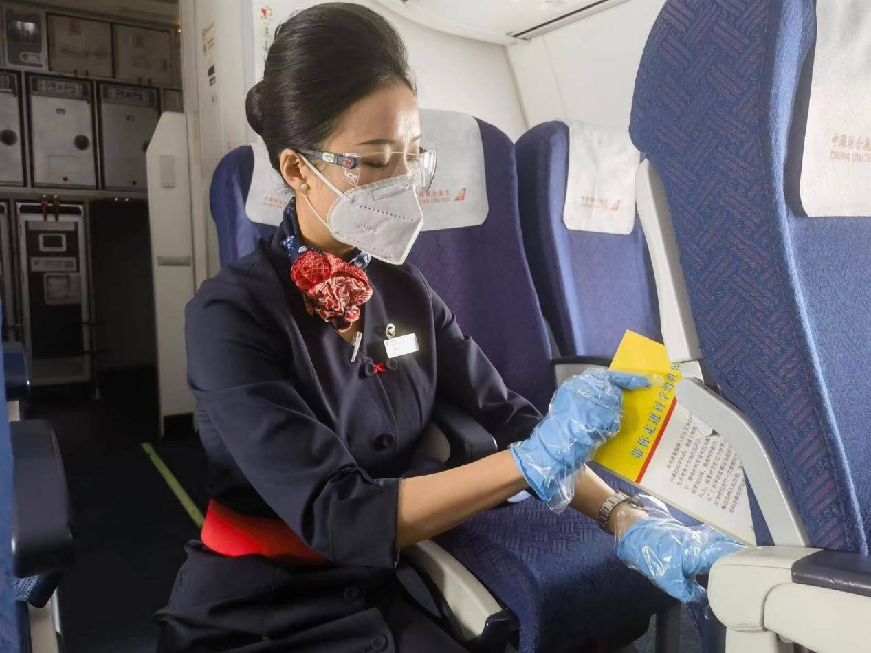 袅袅书香伴随春运归家路,中国联合航空"cu-book空中图书馆"等您来探索