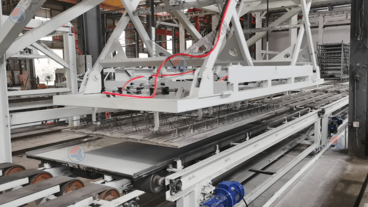 免拆底模楼承板设备 天意机械薄型叠合板生产线_施工_混凝土_钢筋