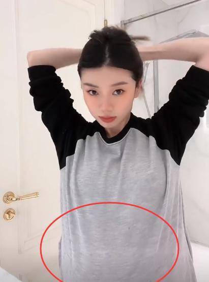 程晓玥自曝孕后爱打呼噜,未婚夫负责跟拍,睡颜还化妆有点刻意